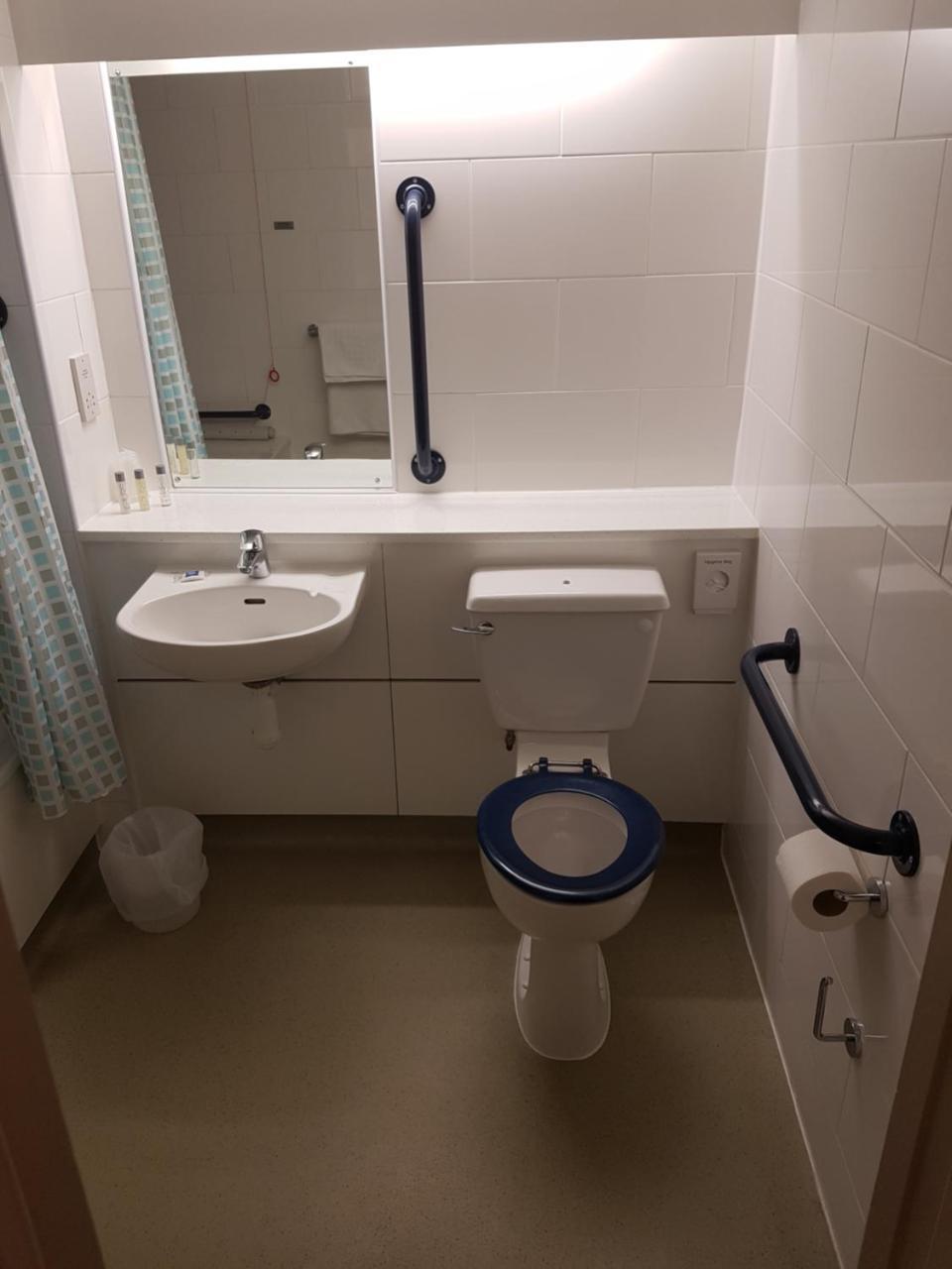 Ibis Budget Knutsford Luaran gambar